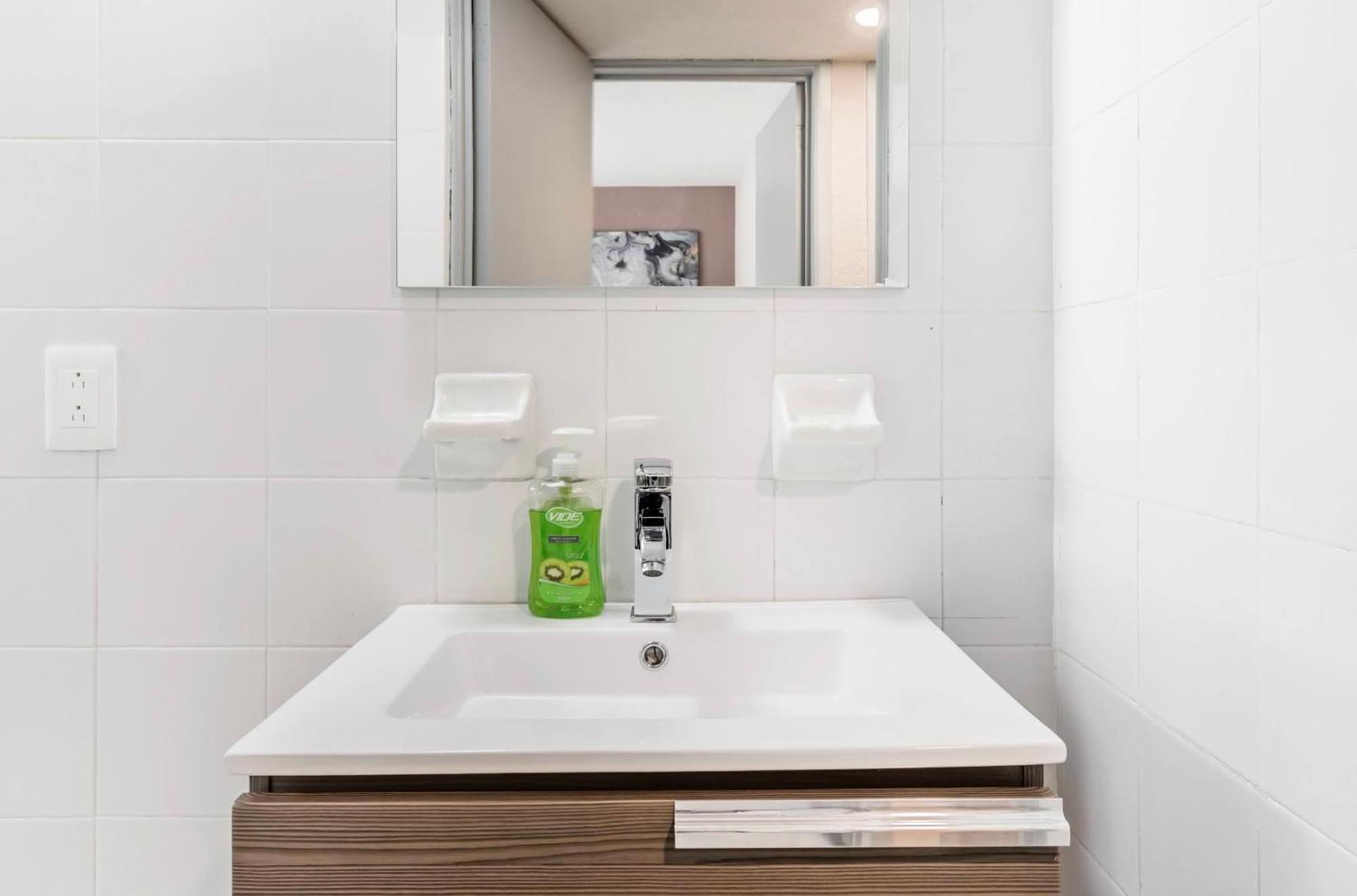 Cozy Roma Norte Flat - Parking- Wifi - Sleeps 6 Мексико Сити Екстериор снимка
